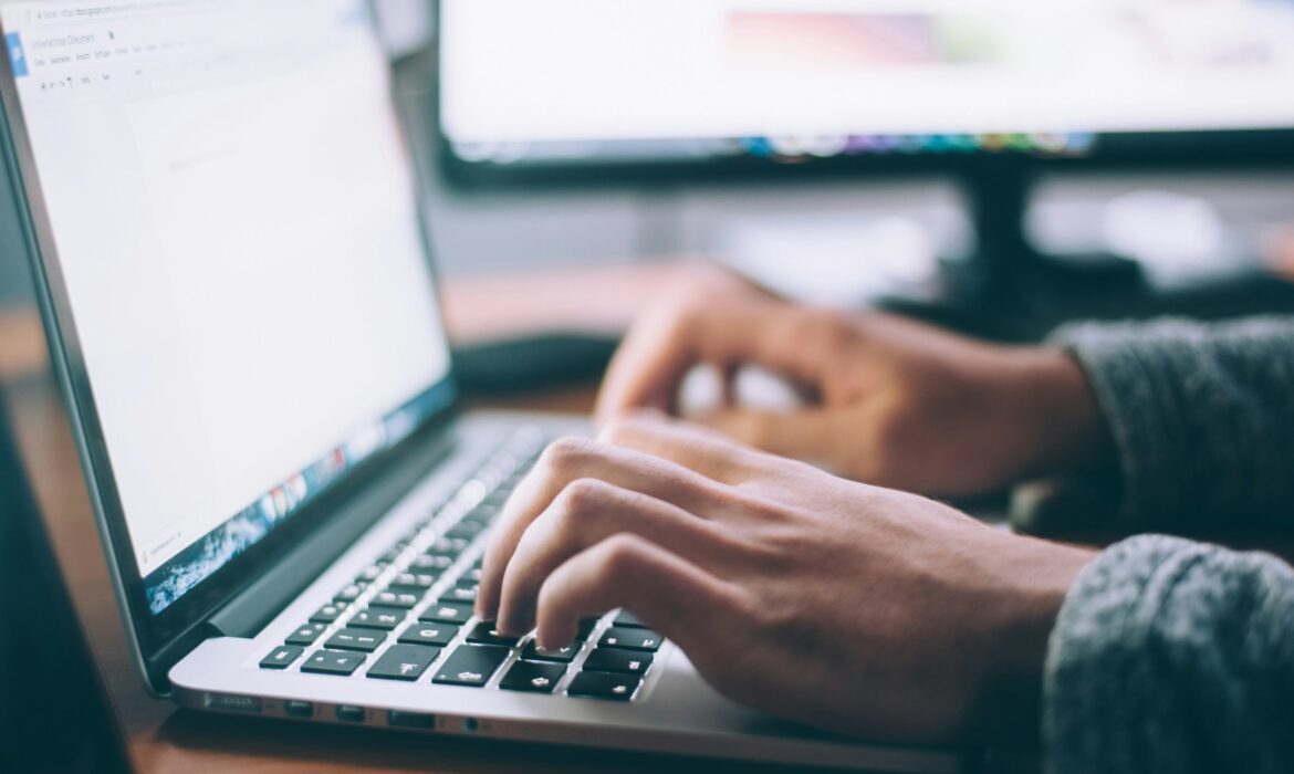 Innovative SaaS: AI-Powered Market Research and Competitor Analysis Platform