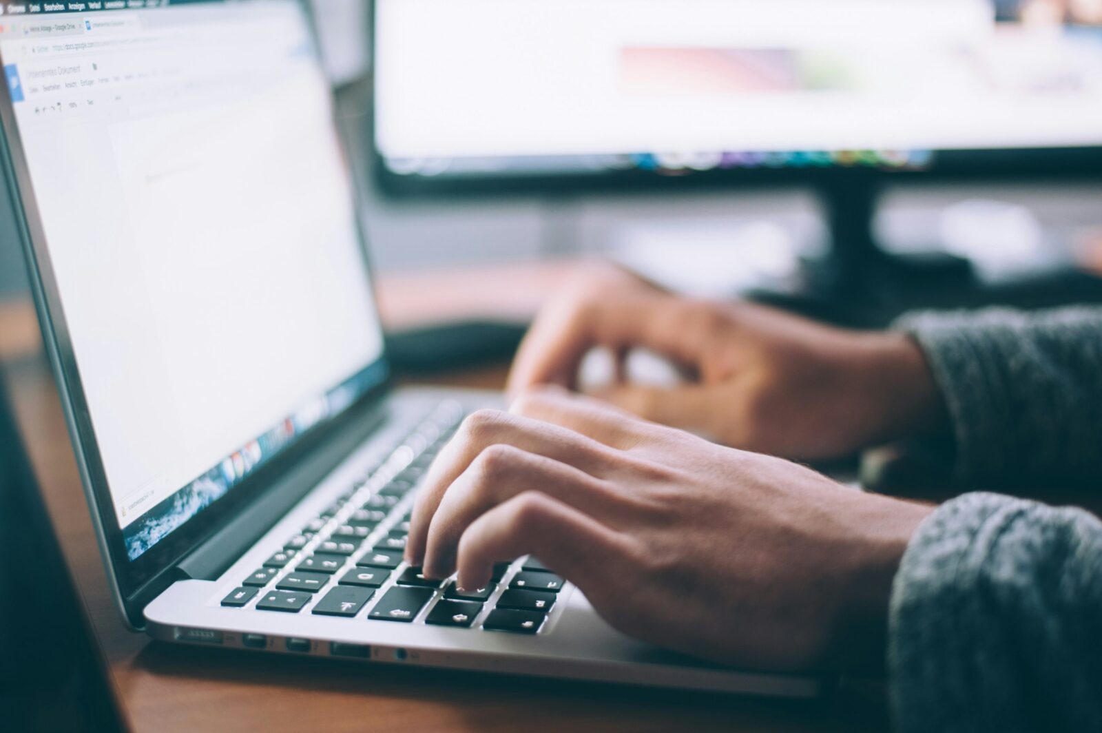 Innovative SaaS: AI-Powered Market Research and Competitor Analysis Platform