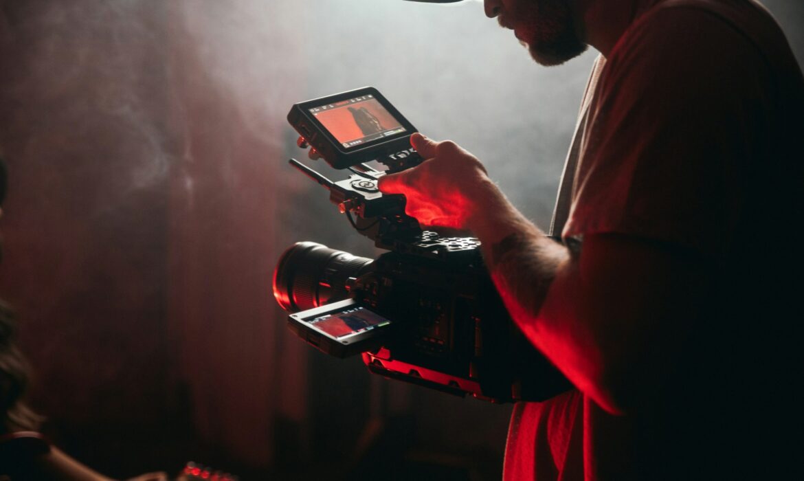 Content Creation Craze: Mastering Different Formats for Maximum Online Revenue