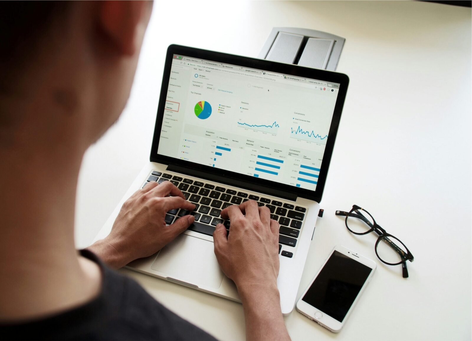 Data-Driven Decisions: Tracking Your Online Income and Optimizing Your Strategies
