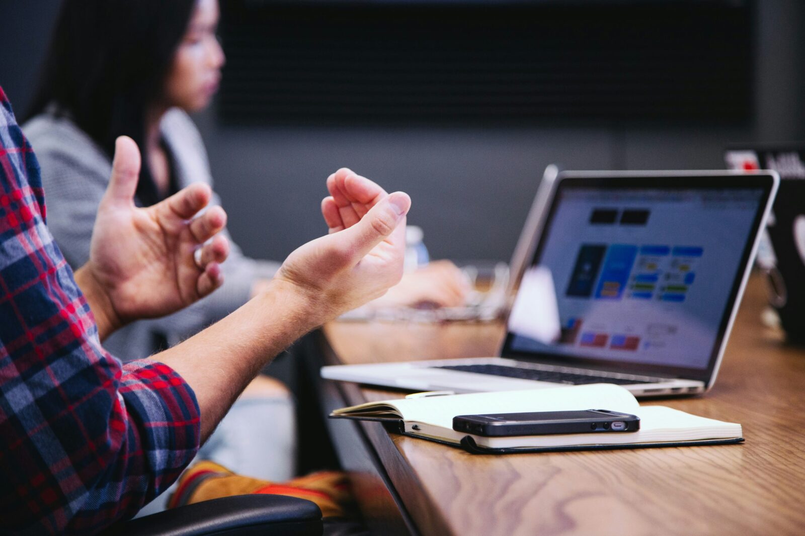 Enterprise Customer Acquisition Strategies: Targeting High-Value Clients